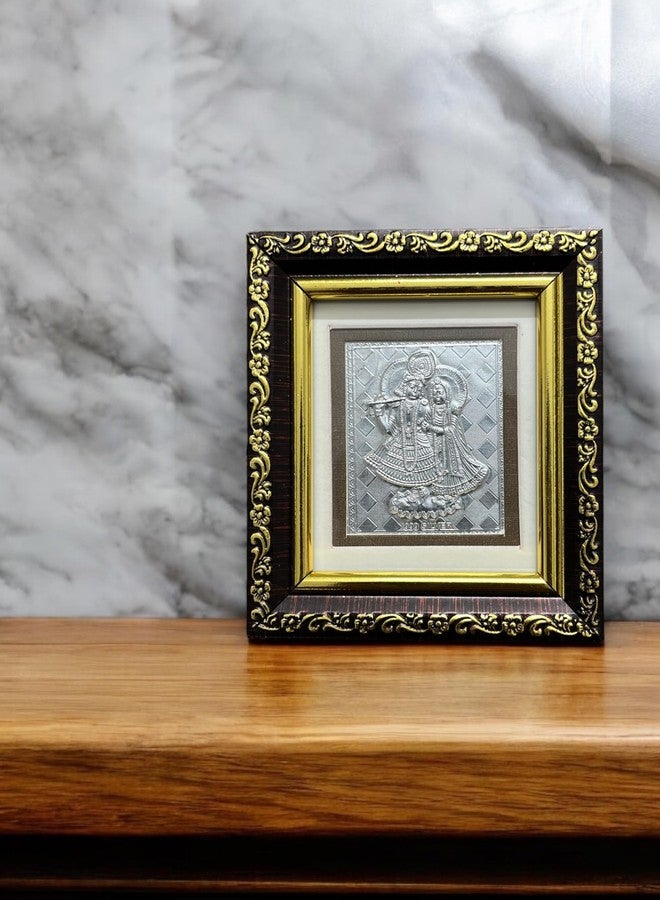 CharmInSilver إطار صغير من الفضة الخالصة عيار 999 من CharmInSilver، صورة رادهاكريشنا | هدية فضية | حامل للطاولة/للتعليق على الحائط | مناسب للتخزين في غرفة الصلاة، المكتب، المنزل، أو حتى على لوحة القيادة في السيارة | (رادهاكريشنا 4×4.5 بوصة) - Image 1
